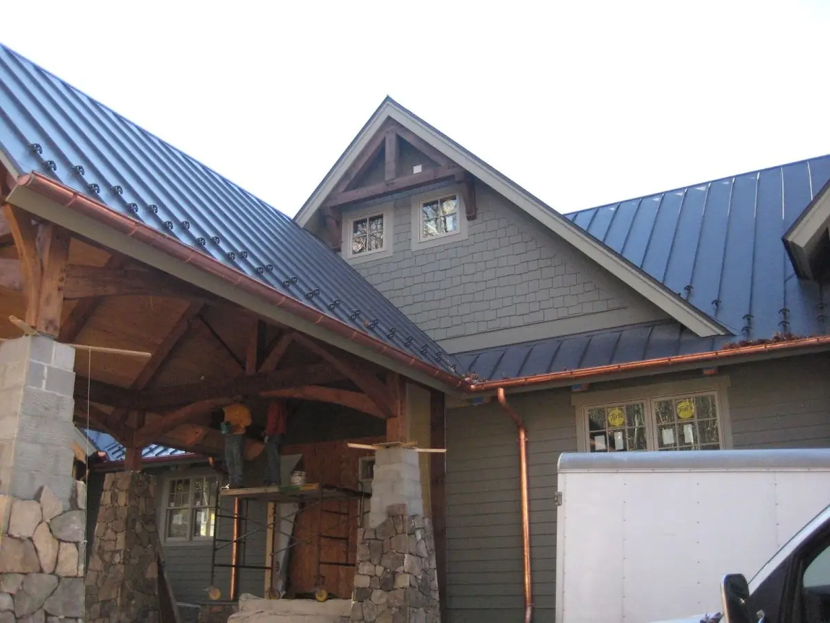 Craftsman Roofing team delivering quality roofing work in Rolling Green Ridge